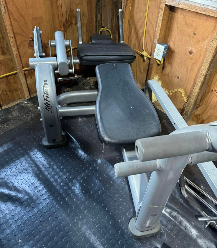 Life Fitness Abdominal Crunch / Ab Bench