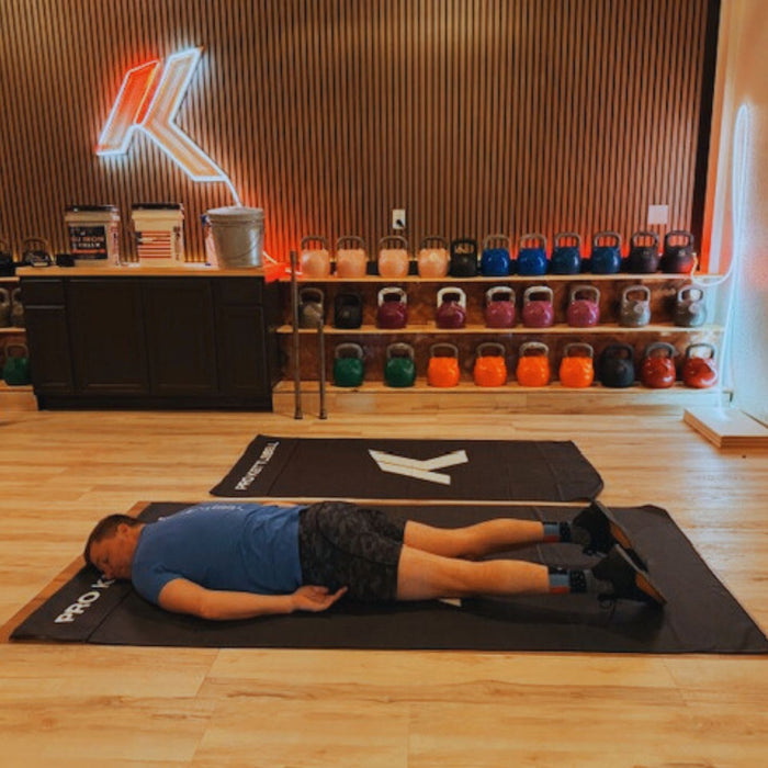 Pro Kettlebell Zippered Training Towel